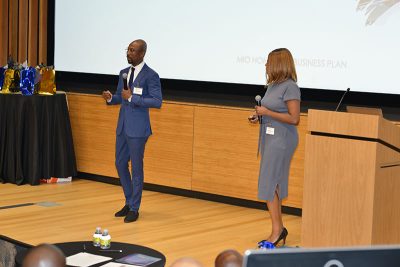 ai-2022-business-pitch-228